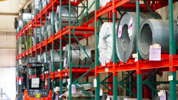 Storage shelves of low-carbon steel