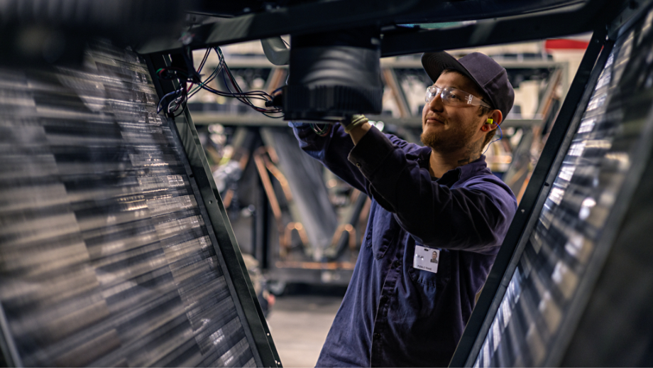 Employee assembling unit