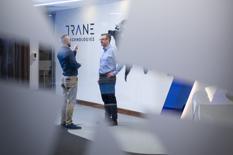 Swords conversation through glass 3