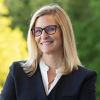 Angie Stokes Headshot