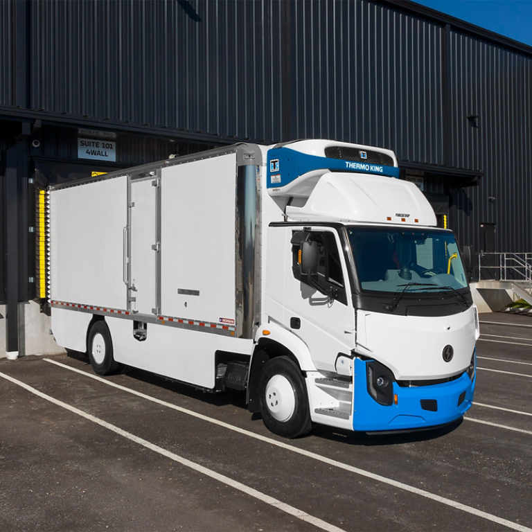 Thermo King e1000 electric reefer truck unit on lion chassis