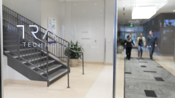 Davidson Building E Entryway