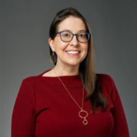 Emily Martis headshot