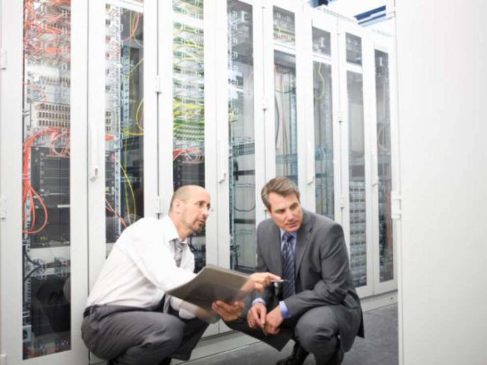 men_in_data_center_w640.jpeg