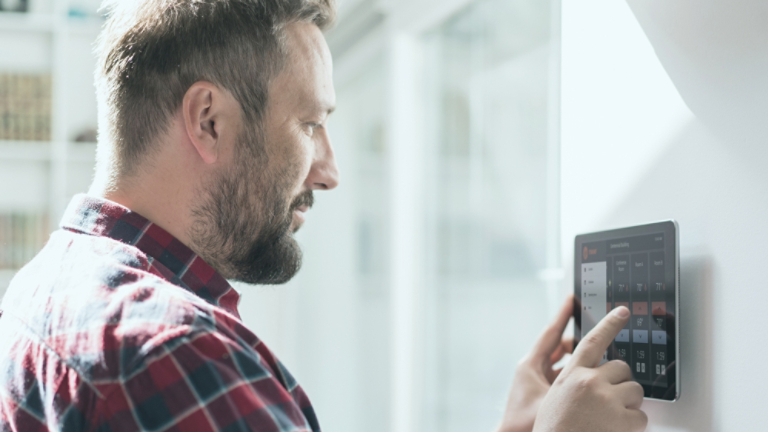 Customer using Trane Tracer Concierge in modern building