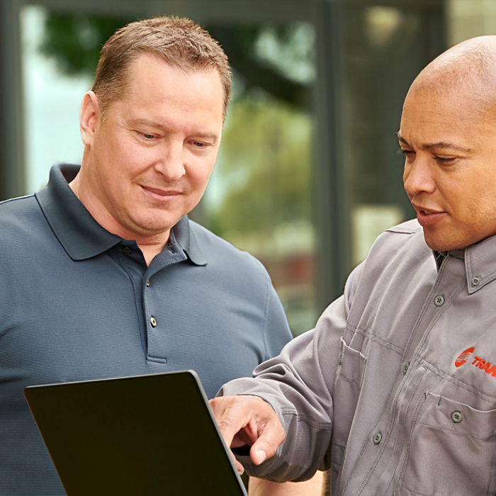 Technician Customer Laptop Outdoors