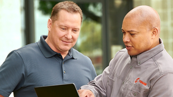 Technician Customer Laptop Outdoors