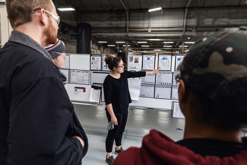 Teamwork Team Meeting at Thermo King Factory