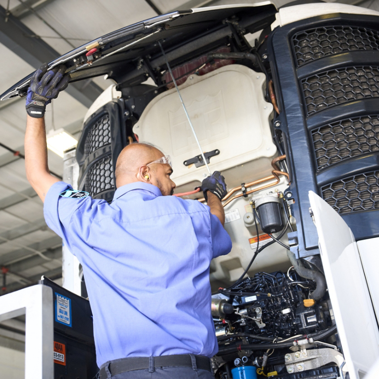 Thermo King Lifecycle Management Solutions Page Hero Image