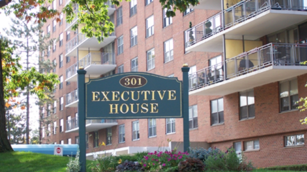 Executive_House_Bldg_Photos_002-Page.jpg