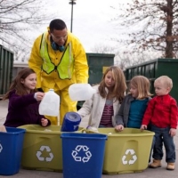 Kids recycling_jpg.jpg