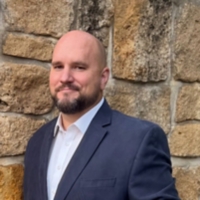 Justin Sanders Headshot